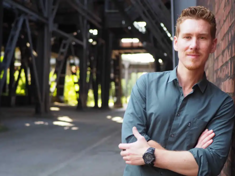 从零开始敲代码：大牛手把手教你构建GPT大语言模型（LLM）